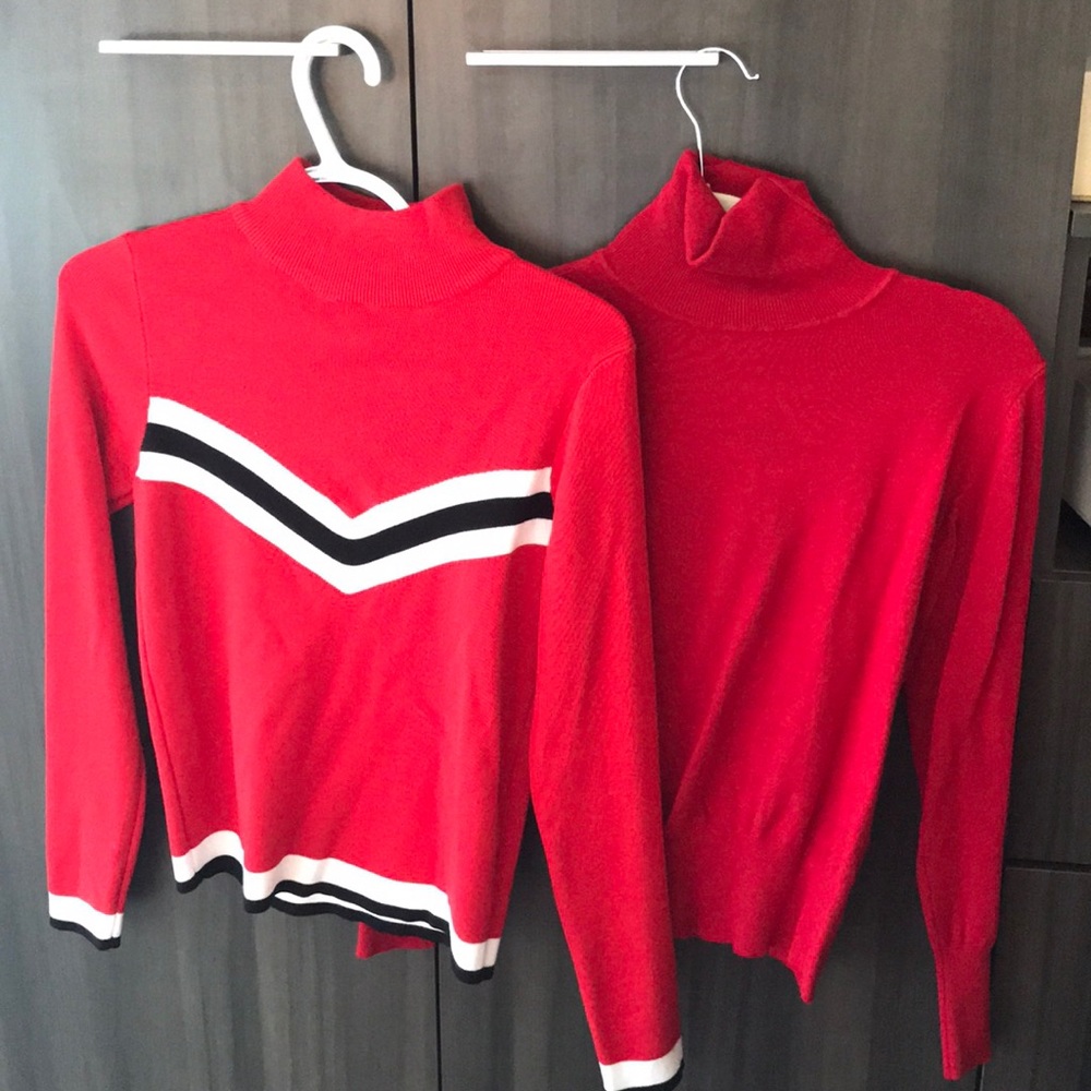 Red turtle necks - Picture 2 of 2